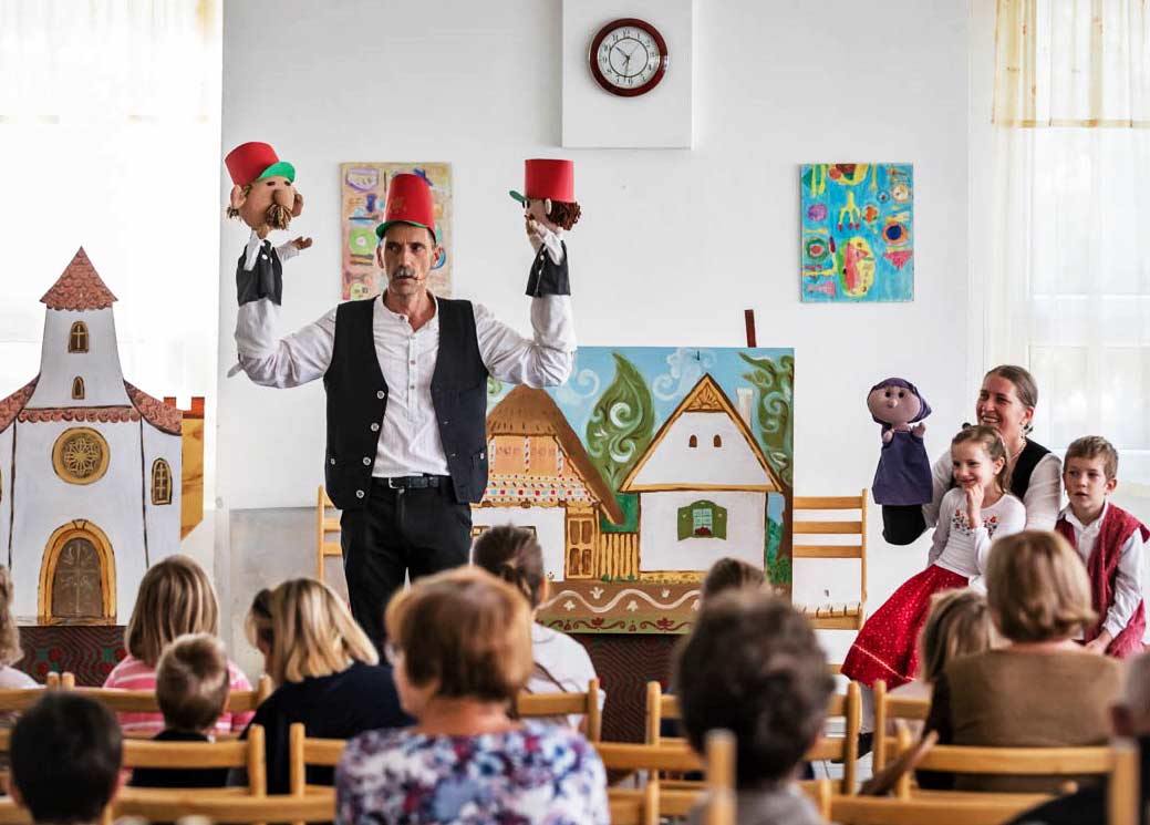 Tarsoly Népszínház
